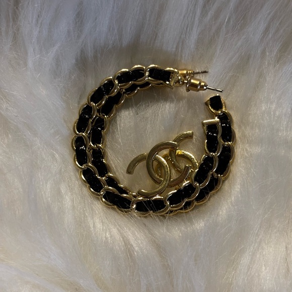 Gold and Black Chain Hoop Earrings - Picture 2 of 2